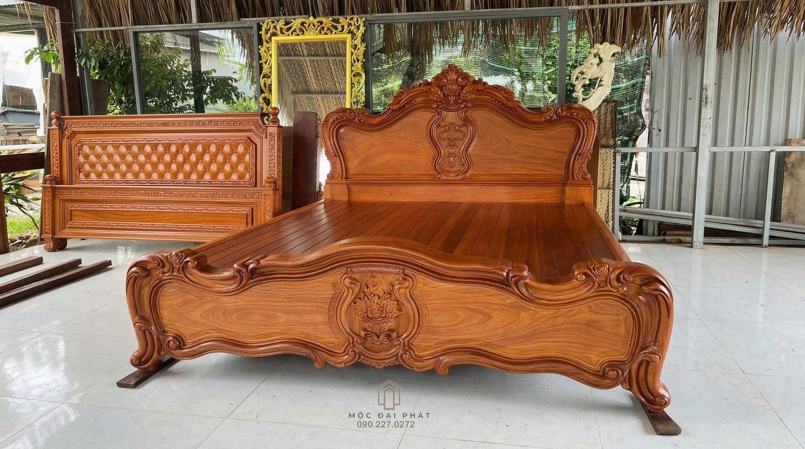 Giường Ngủ Tân Cổ Điển Gỗ Gõ Đỏ (Mã: G-01) – Tinh Hoa Đục Chạm Thủ Công, Đẳng Cấp Hoàng Gia Thumbnail 4