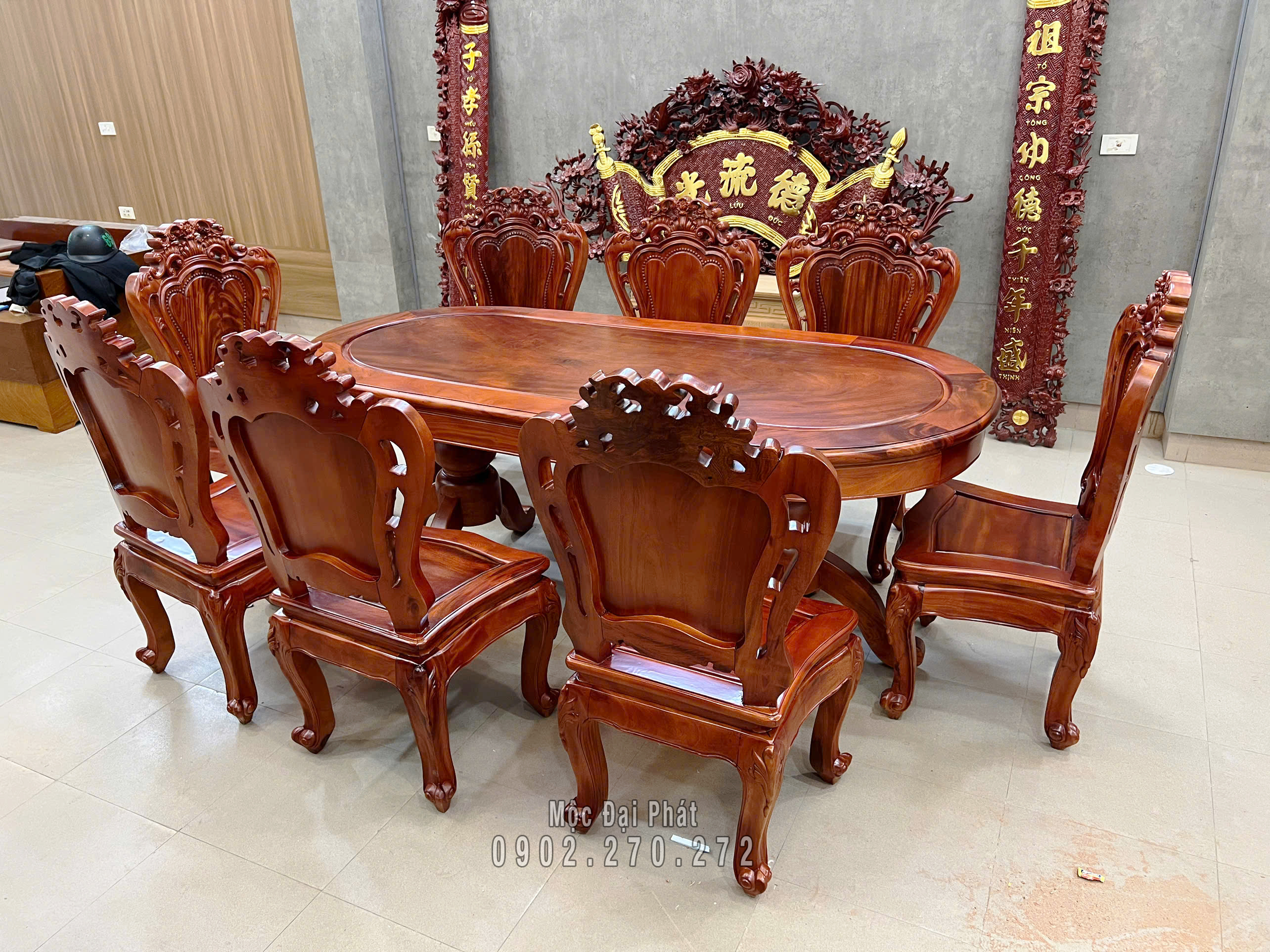 Bàn ăn 8 ghế bầu dục Gỗ Lim (BA-01)