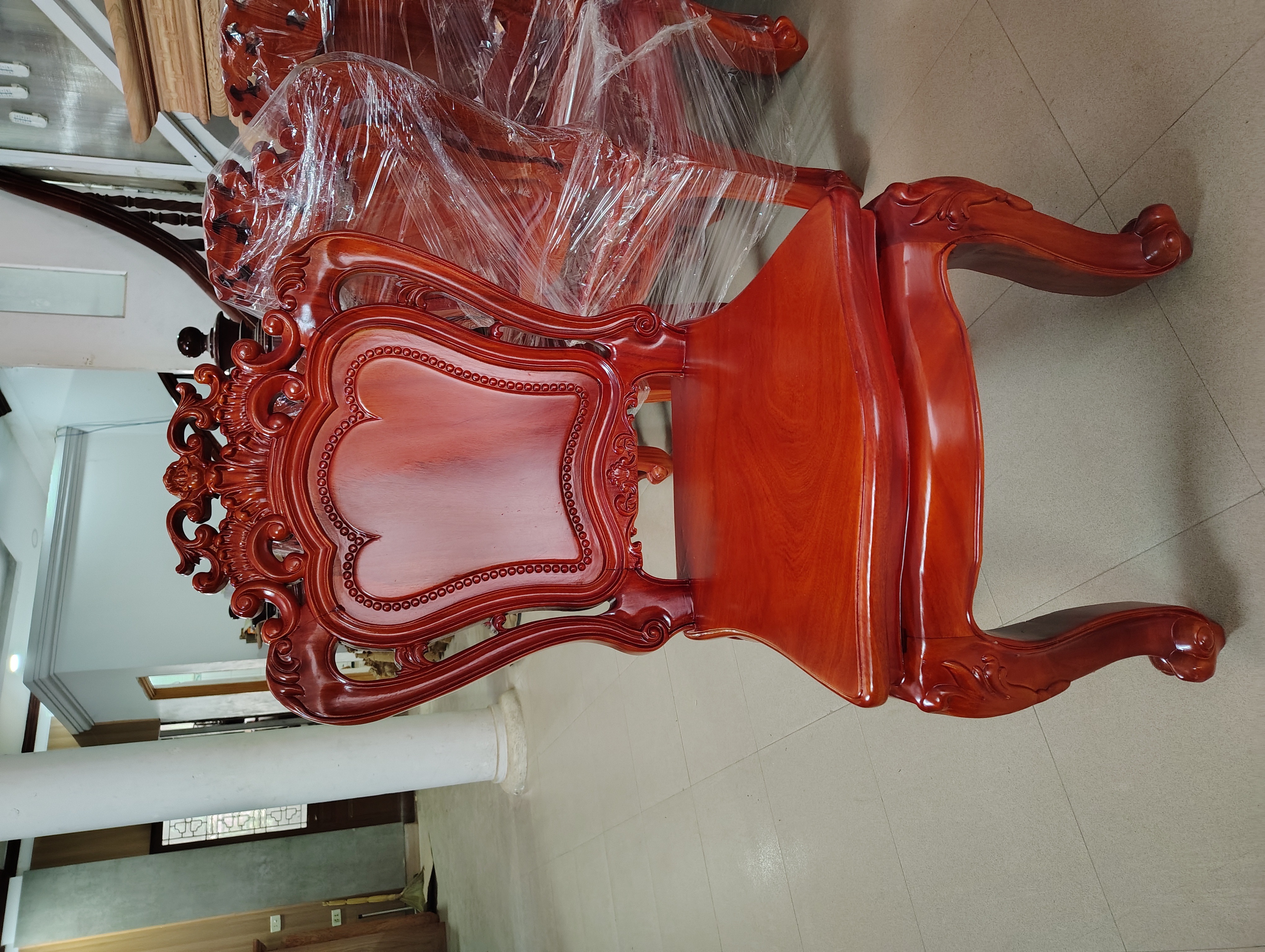 Ghế Ăn Louis Gỗ Lim Cao Cấp – Đẳng Cấp Hoàng Gia Cho Không Gian Phòng Ăn